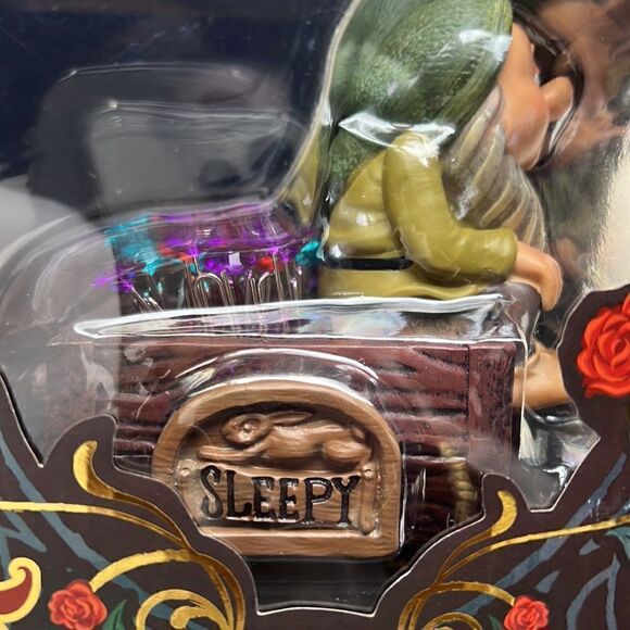 Disney Store Sleepy Snow White and the Seven Dwarfs Figural Trinket Dish Set - Picture 7 of 12
